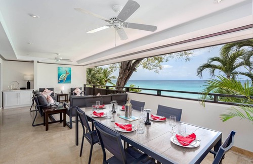 Bowling Alley Hill Villa | Panoramic 3 bedroom villa with jacuzzi and amazing views