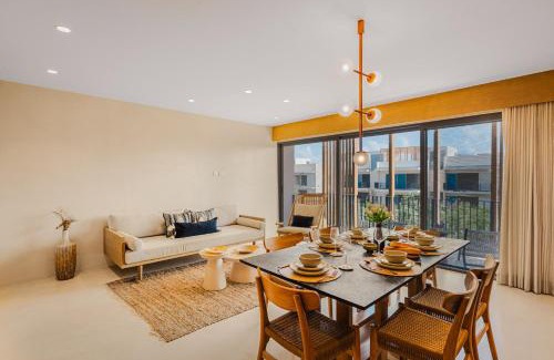 Jimenez Apartment | Panoramic 3BR PH Private Roof Gym Osmosis