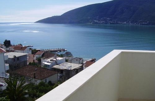 Topla Apartment | Panoramic Bliss