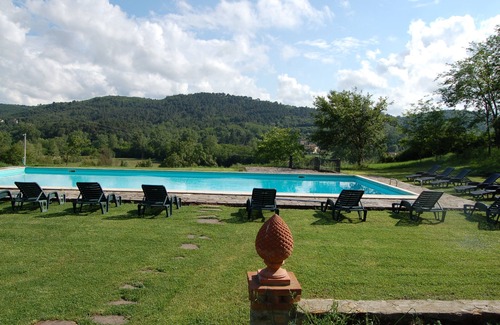 Bucine Villa | Panoramic charming villa, pool, wi-fi, cooking lesson, weddings
