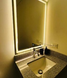 La Victoria Apartment | Panoramic city view from the 25th fl