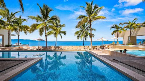 Las Glorias Apartment | Panoramic Hot Tub Oceanview Luxury 4BR Penthouse