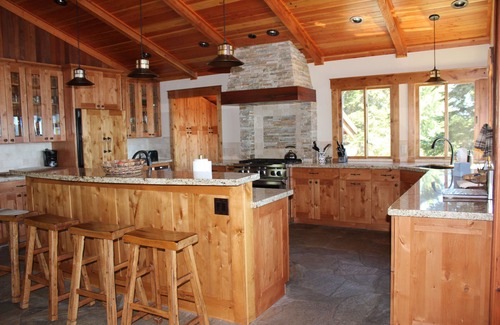 Lake Forest House | Panoramic Lake Views-Hot Tub-Pool Table