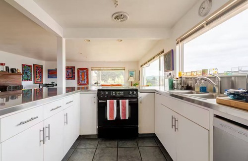 Seaside House | Panoramic Monterey Bay View