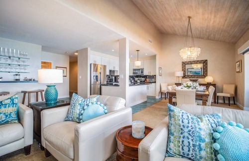 Wailea Villa | PANORAMIC OCEAN FRONT SUNNY SURF E301 AT MAKENA SURF!