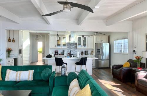 San Clemente House | Panoramic Ocean View Cottage and Hideaway Unit #4 and B