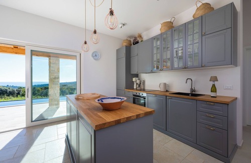 Peruski Villa | Panoramic sea view & infinity pool villa in Istria