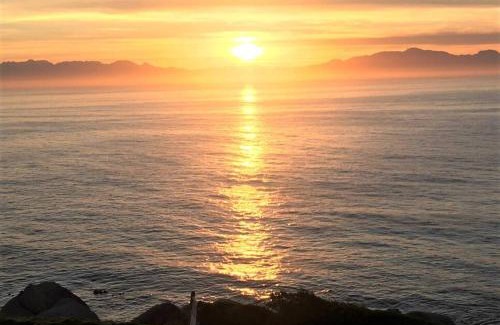 Simon's Town Apartment | Panoramic sea views - loft apartment