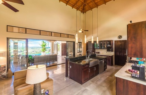 Chontales House | Panoramic Sunsets and Cano Island Views