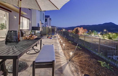 San Juan Capistrano House | Panoramic View Balcony w Grill