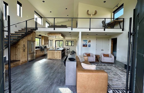 Irwin House | Panoramic Views at Palisades Creek! NEW BUILD 4 Bed 3 Bath Sleeps 8!