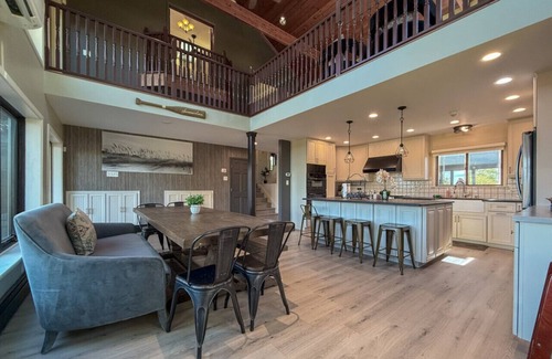 Miller Beach House | Panoramic views, Hot Tub, Sauna, Firepit, Sand Vball, Foosball, Dunes Nat'l Park