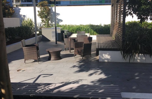 Wolli Creek Apartment | Panoramic views in brand new apartment