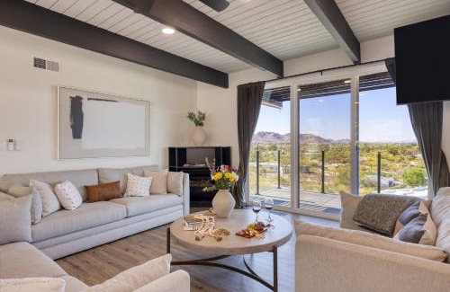 Turquoise Hills House | Panoramic Views Private Pool Patio Lounge w Firepit Royal Palm by AvantStay