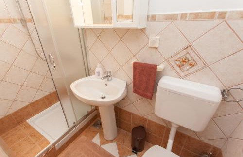 Silo Apartment | Pansion Tina