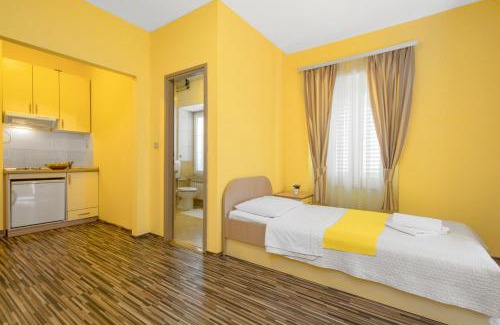 Brodarica House | Pansion Zlatna ribica