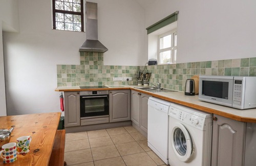 Llangranog House | PANT, pet friendly, country holiday cottage in Llangrannog