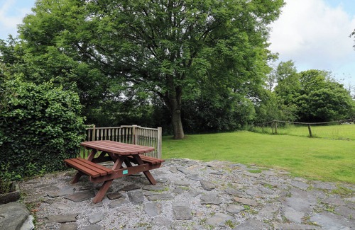 Llangranog House | PANT, pet friendly, country holiday cottage in Llangrannog