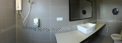 Taman Selamat House | Pantai GuestHouse