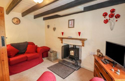 Cardigan House | Panteg, Cardigan