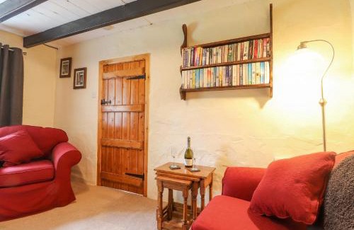 Cardigan House | Panteg, Cardigan