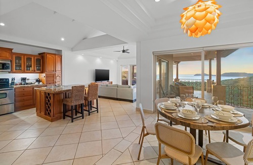 Panama Beach Condo | Papagayo Penthouse | Private Pool & Sunset Views