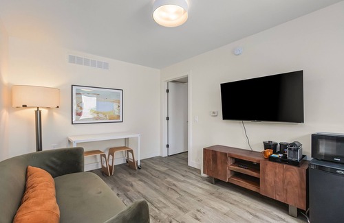 South Scottsdale Hotel | Papago Scottsdale by Reside, Trademark Collection by Wyndham
