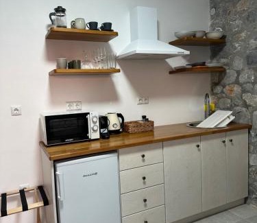 Kardamyli Apartment | Papanestoras Apartments