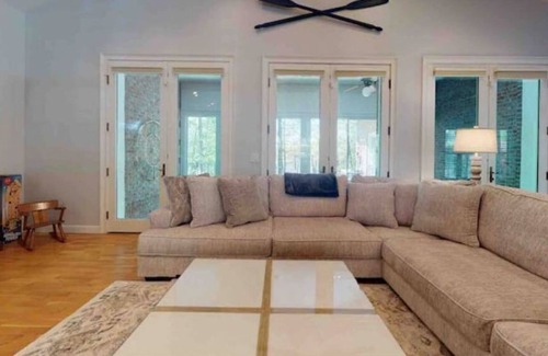 Saxony Forest House | Papa’s Lake House on Lake Keowee with a Dock