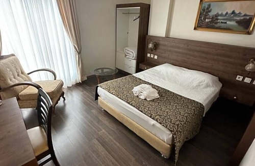 Limonlu Hotel | Paperon Hotel