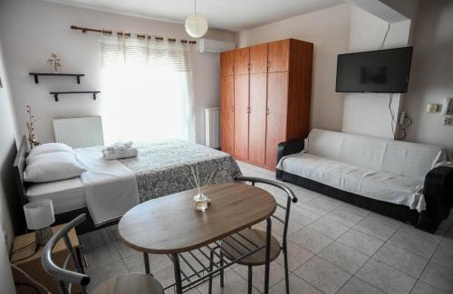 Alexandroupoli Apartment | Papi's Free Parking Apartments 2 - Studio