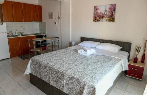Alexandroupoli Apartment | Papi's Free Parking Apartments 2 - Studio
