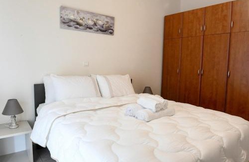 Alexandroupoli Apartment | Papi's Free Parking Apartments 1 - 2 Bedroom