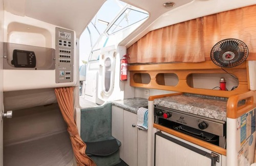 La Vila Olimpica del Poblenou Boat Rental | (Paque boat) Beautifull boat to sleep (Paque). Center.