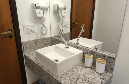 Porto da Madama House | Paqueta · Paquetá 2 quartos - AC , Wi-Fi e Churrasqueira!