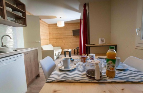 Saint-Colomban-des-Villards Apartment | Parking, tv, 50-80m², Saint Colomban des Villards