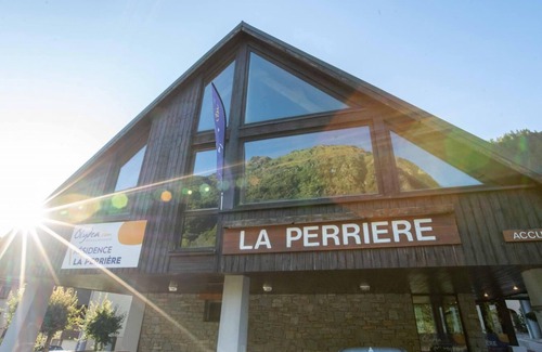 Saint-Colomban-des-Villards Apartment | Parking, tv, 50-80m², Saint Colomban des Villards