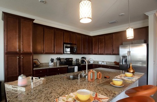 Braden River Condo | Par-Tees - Fancy 2/bed, 2 bath on the 4th Floor with Lake and Green View