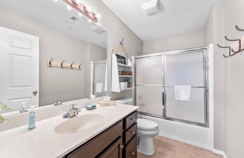 Branson West Condo | Par View Vista 2 Bedroom Condo by RedAwning