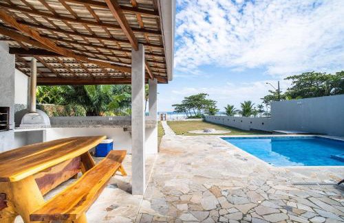 Boraceia House | Paraíso Pé na Areia em Boracéia - Desfrute da conveniência de ter a praia no seu quintal