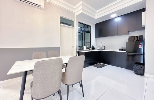 Taman Bukit Mewah Apartment | Paradigm Residence Johor Bahru