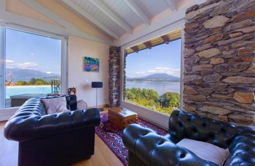 Belgirate Villa | Paradis Relais Infinity Pool View