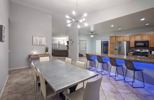 Desert Hot Springs House | Paradise 15 min to Everything! 🌅 Huge Backyard, Pool+Spa, 4 Bedrooms