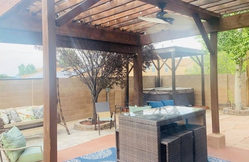 Ventana Ranch House | Paradise at Albuquerque