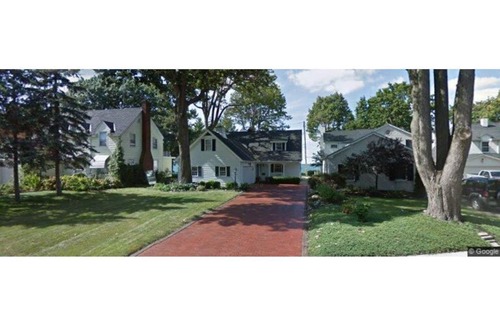 Lorain House | Paradise at Lorain
