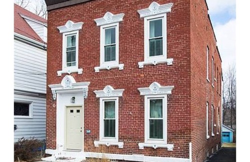 Watervliet House | Paradise at Water Village