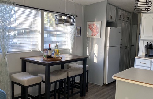 Nettles Island Cottage | Paradise awaits - Just Across from Atlantic Ocean