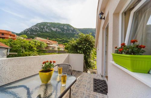Skaljari Apartment | Paradise Bay Apartments