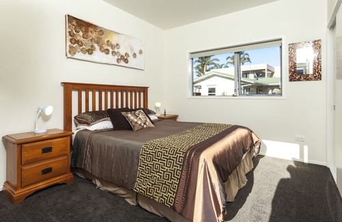 Whitianga House | Paradise Beach Getaway