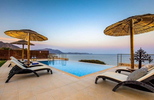 Kiotari Villa | Paradise Beach II, Stunning villa in Kiotari w/